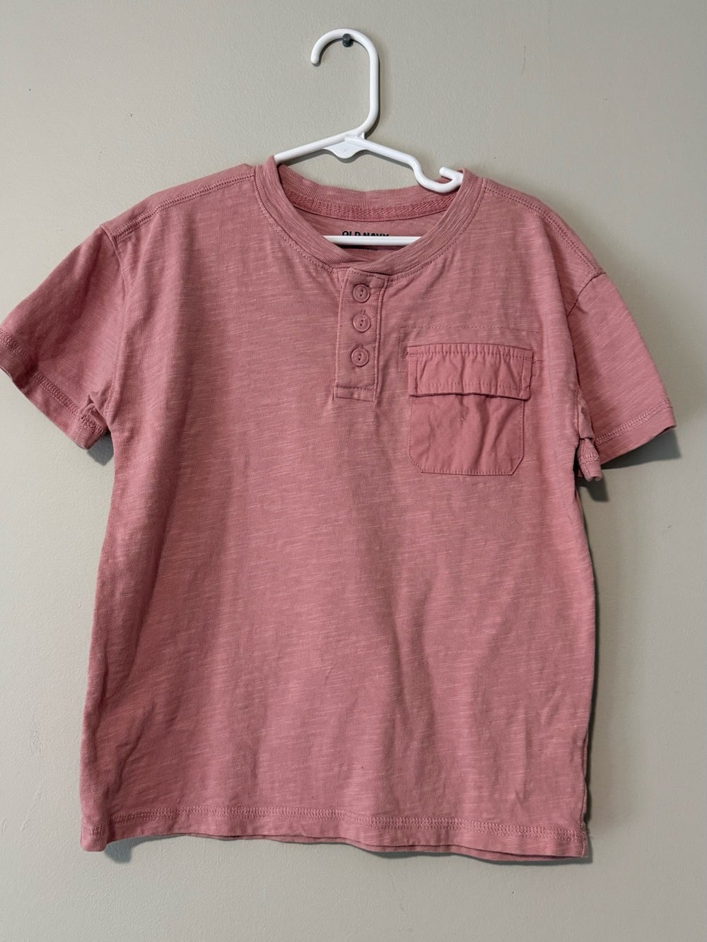 Old Navy Kids Short Sleeve Henley Tee in Dusty Rose